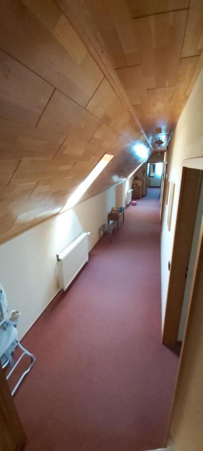 Holp Panzio Hotell Balatonföldvár Exteriör bild